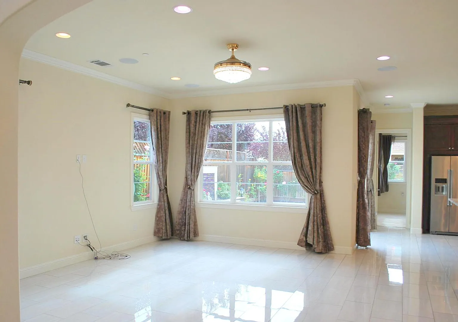 Beautiful Mosaic At Gale Ranch 4 Bedroom Det. Home, Near Parks, Top Schools ! — Photo 3