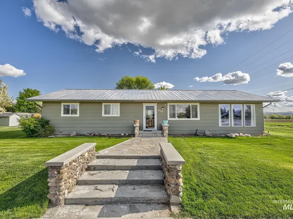 875 W Indianhead Rd, Weiser, ID 83672