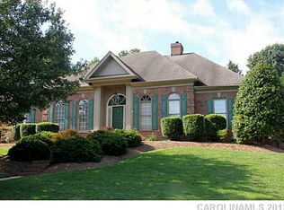 203 Sardis Pointe Rd, Matthews, NC 28105