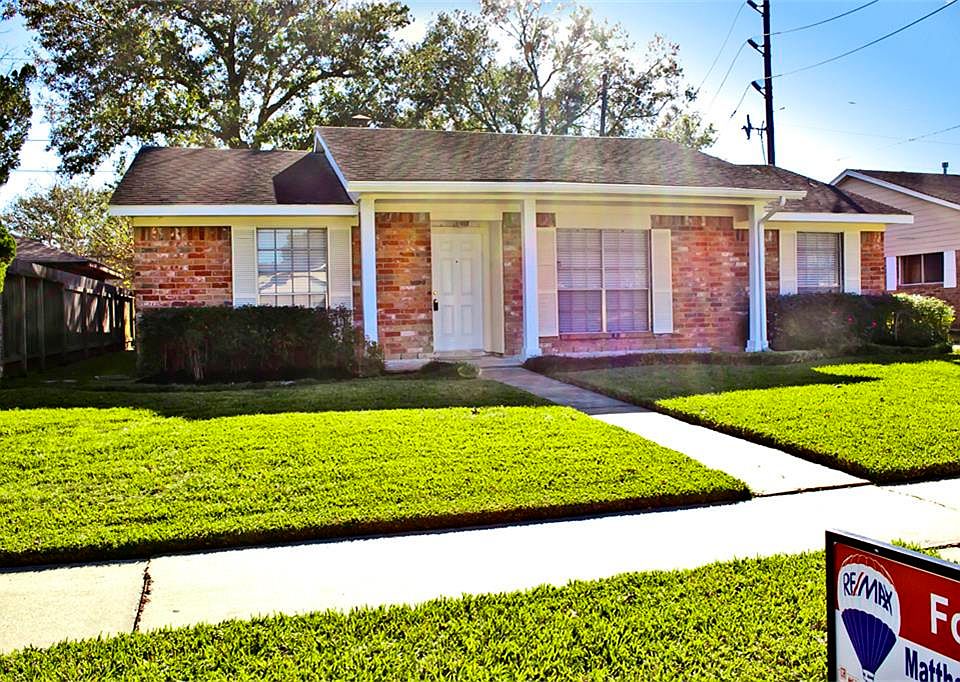 1st image of 16523 Cairnway Dr