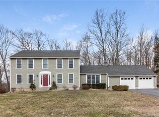 16 Lyle Dr, Madison, CT 06443