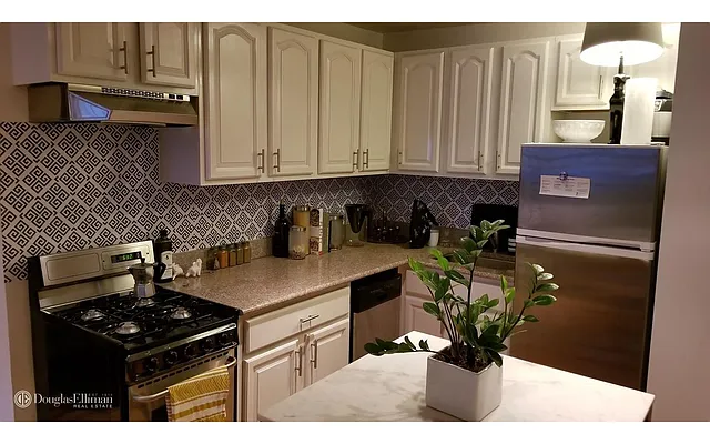 Rented by Douglas Elliman | media 13