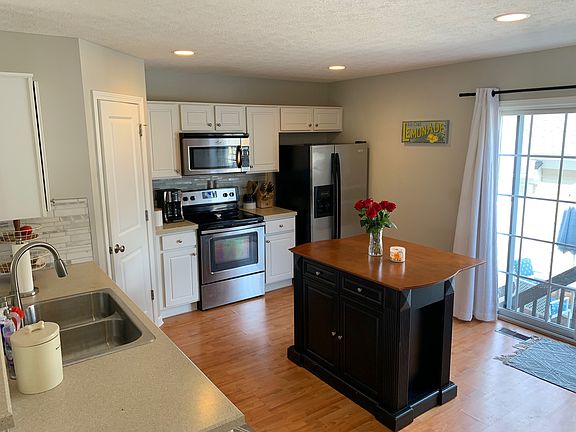 4th image of 5160 Twin Falls Dr
