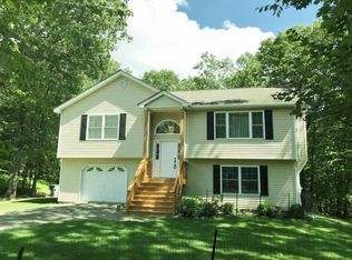 134 Cottonwood Ct, Milford, PA 18337