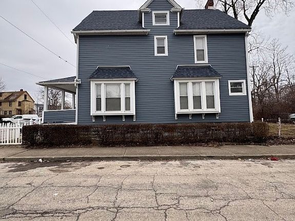 4th image of 10749 Hull Ave