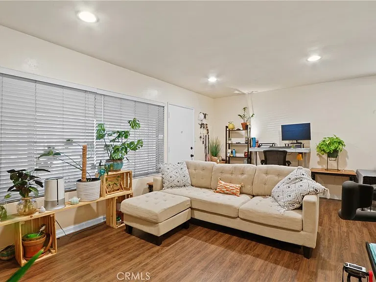 939 E Appleton St #25 — Photo 5