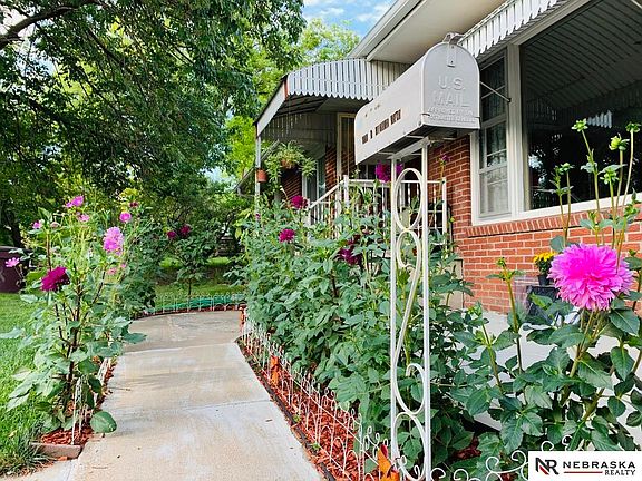 5th image of 225 S Cotner Blvd