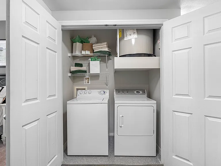 10420 McKinley Dr — Photo 59