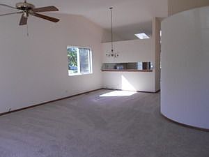 2nd image of 90 Poplar Creek Dr