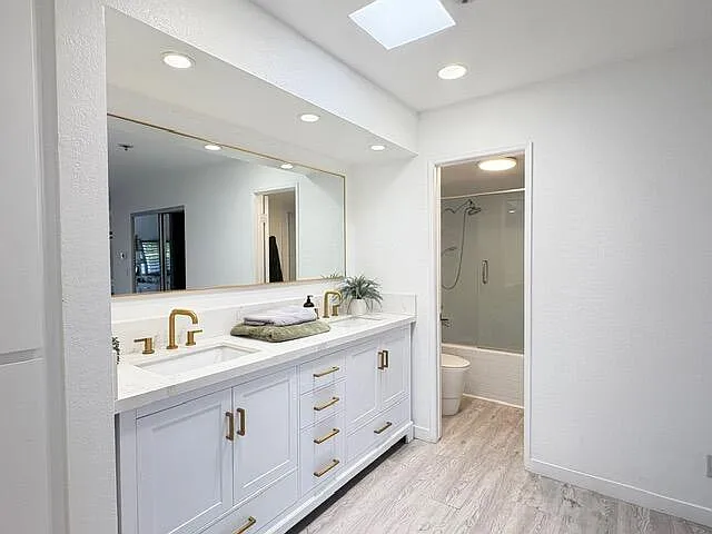 874 N Village Sq — Photo 11