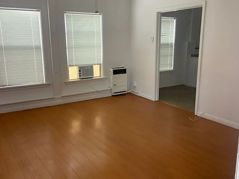 117 S Isabel St — Photo 23