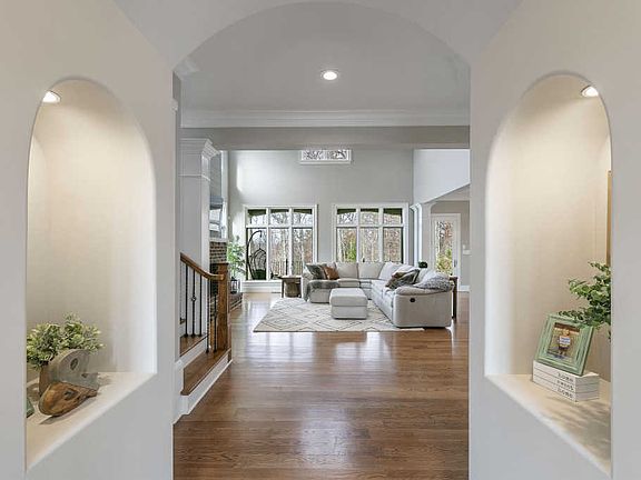5th image of 1232 Anthem View Ln