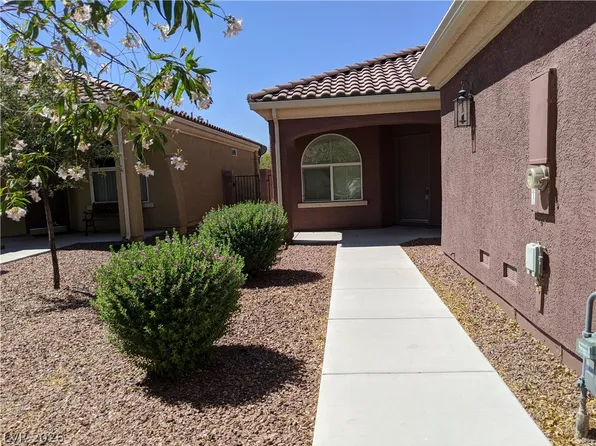 7437 Ravines Ave, Las Vegas, NV 89131
