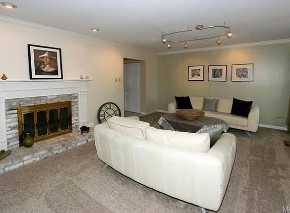 3rd image of 15620 Highcroft Dr