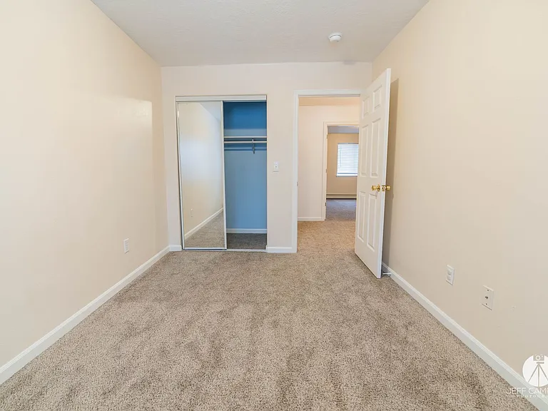 1100 W Nugget Ave — Photo 18