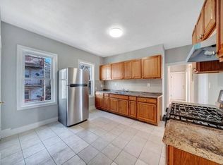 76 Ridgewood St FLOOR 2, Dorchester, MA 02122