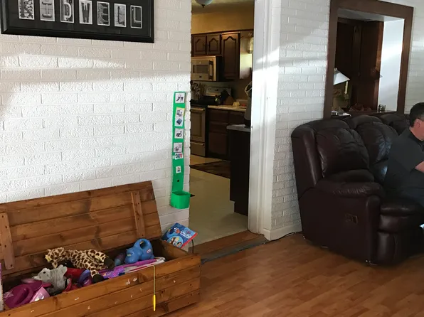 1130 Amherst Dr, Ashland, KY 41101