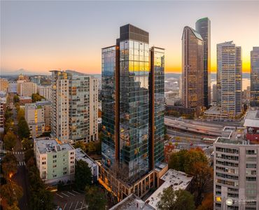 800 Columbia Street #1905, Seattle, WA, 98104