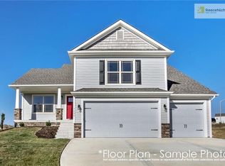 7700 N Lawn Ave, Kansas City, MO 64119