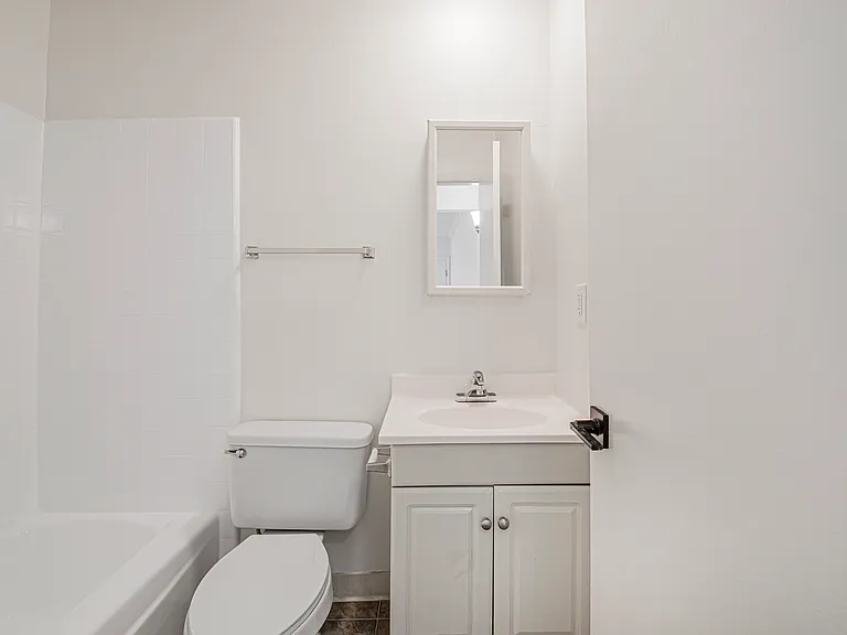 5843 W 88th St — Photo 546