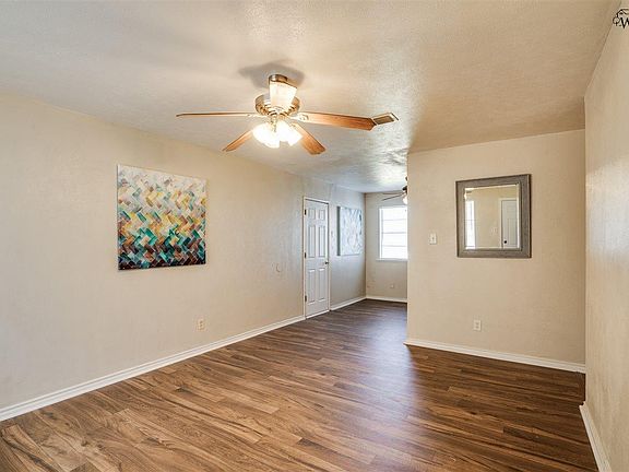 5th image of 118 Dunbar Dr