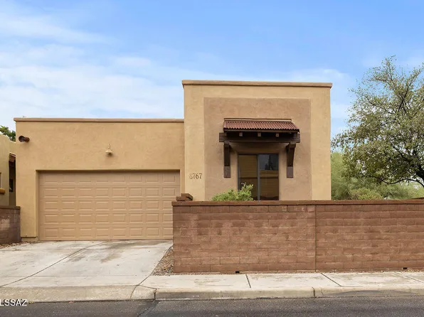 8767 E Perry Park Cir, Tucson, AZ 85730