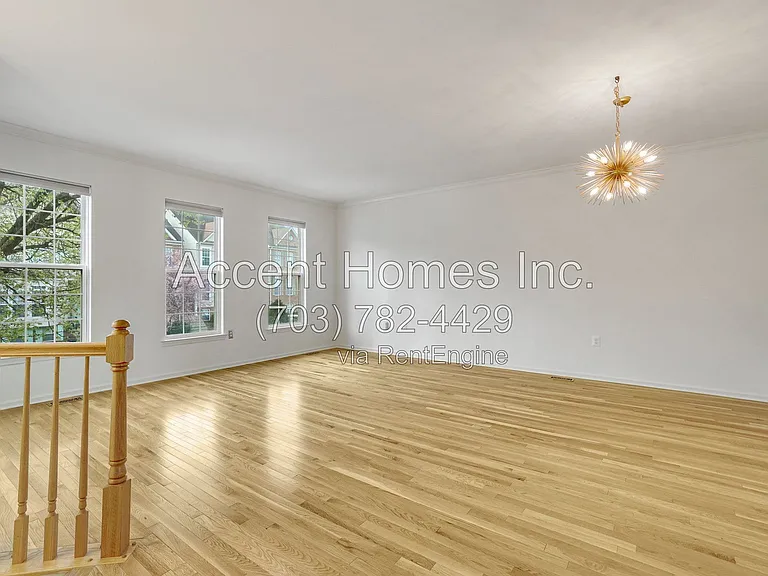 21217 Millwood Sq — Photo 13