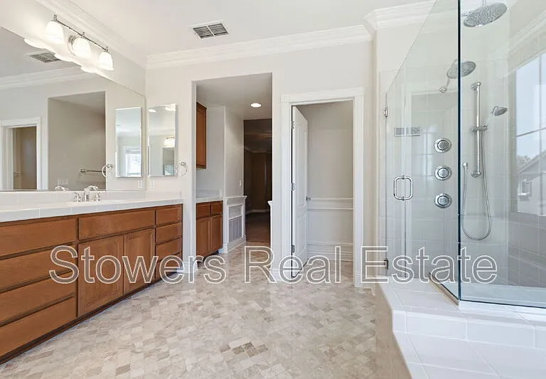 145 Bryant Ct — Photo 56
