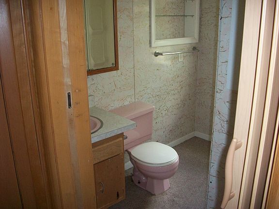 4th image of 1609-1611 N 21st St E #42729627