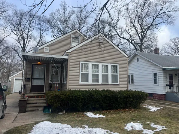 1068 Ada Ave, Muskegon, MI 49442