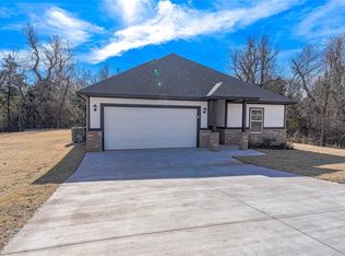 9781 Livingston Rd, Edmond, OK 73025
