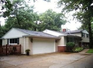 4722 85th St, Kenosha, WI 53142