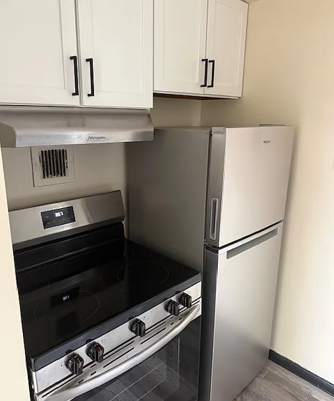 1400 Chicago Ave — Photo 18