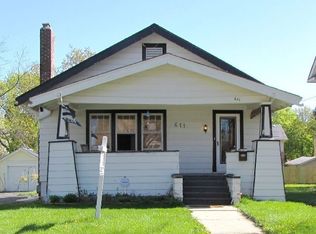 611 W Keith Ave, Waukegan, IL 60085