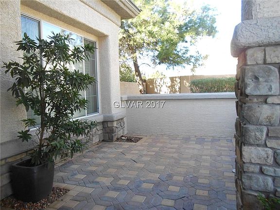 3rd image of 10447 Ness Wood Ln