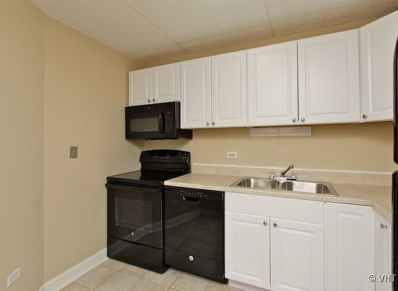 4th image of 1700 Wedgewood Dr APT 314