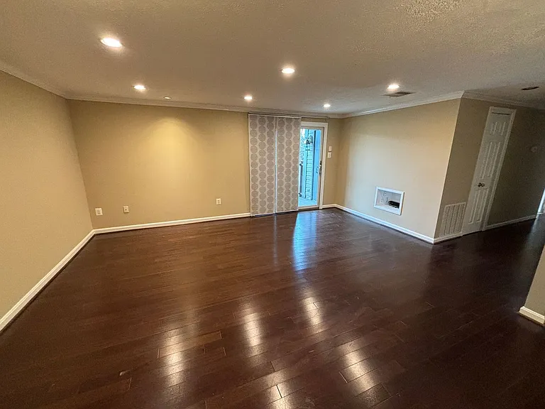 26001 Brigadier Pl #E — Photo 6