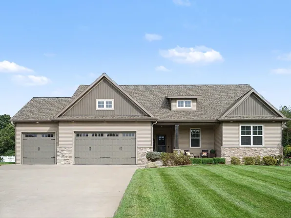 42963 Mitchell St, Mattawan, MI 49071