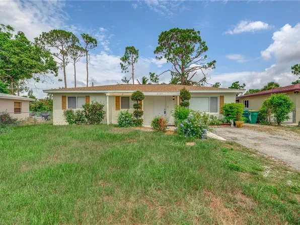 5329 Trammel St, Naples, FL 34113