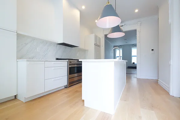 Rented by Owner | media 12