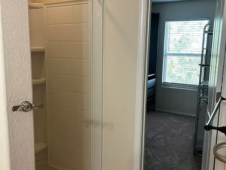 10916 Fort Point Ln NE — Photo 19