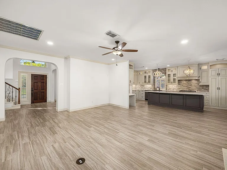 12502 Pebble Way Ct — Photo 8