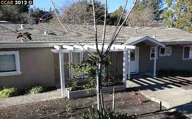 94 Tara Rd photo 1