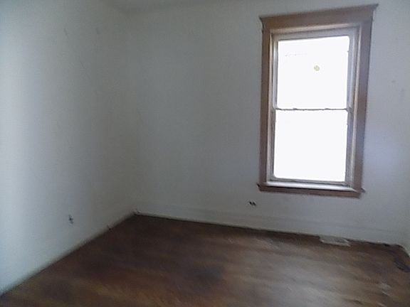 5th image of 7342 S Blackstone Ave