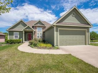 1901 N 159th Ter, Basehor, KS 66007