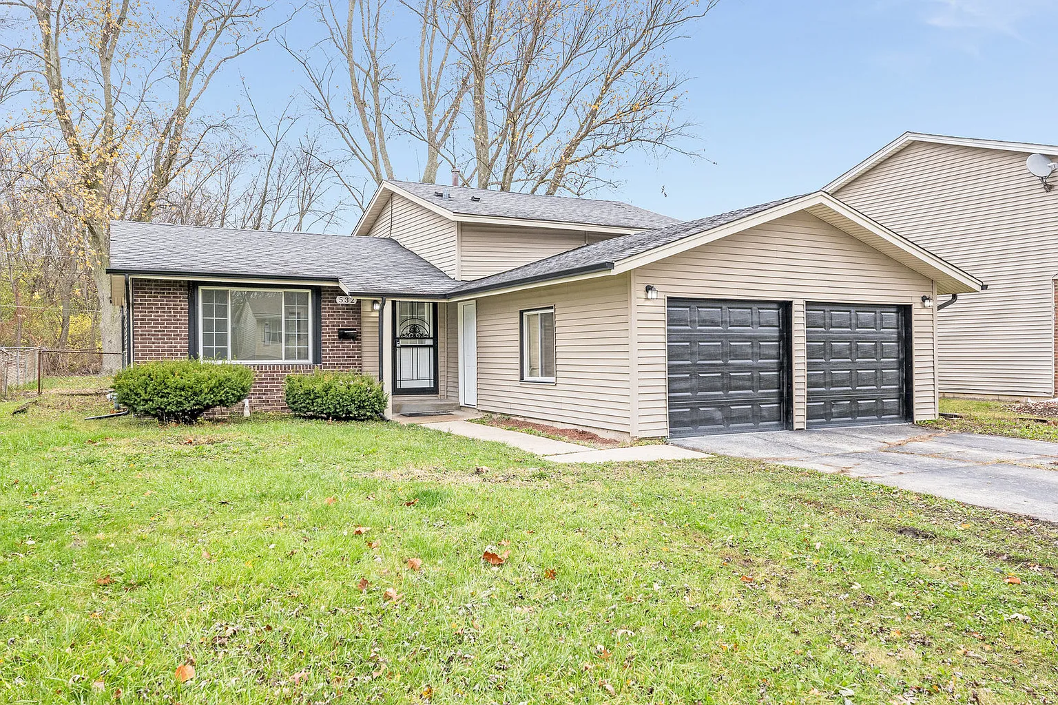 532 Circle Dr photo 1