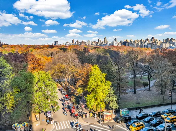 200 Central Park South image 2 of 9