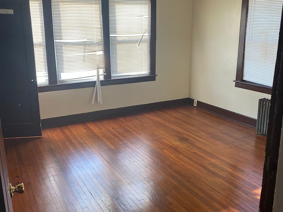 2nd image of 46 Gallatin St