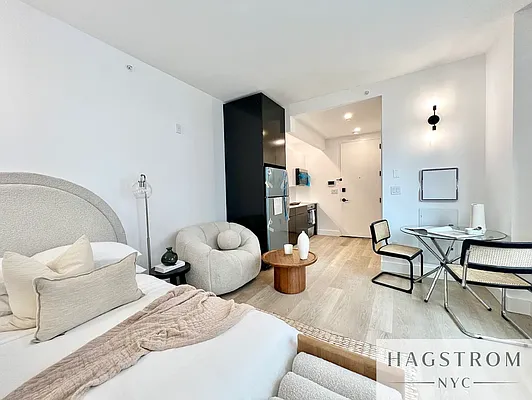 Rented by Hagstrom Management Inc | media 40