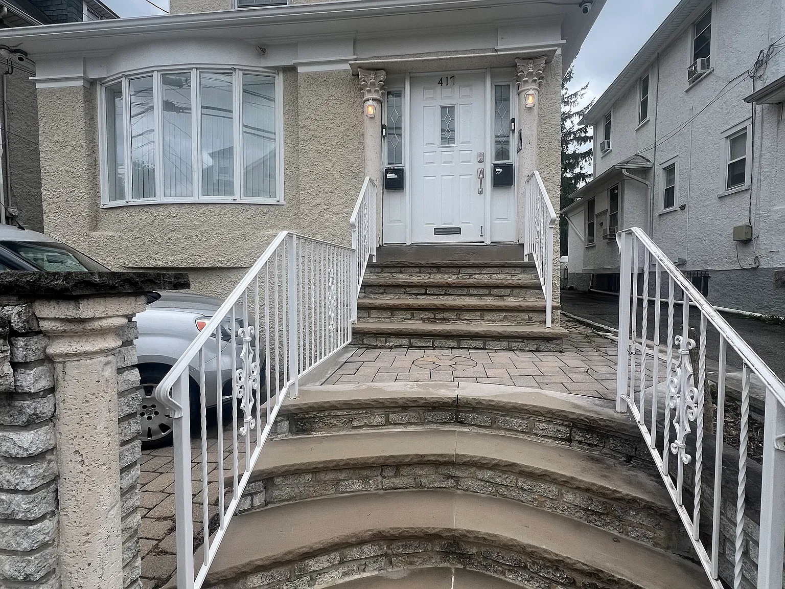 3 bed, $2,600 — Photo 1